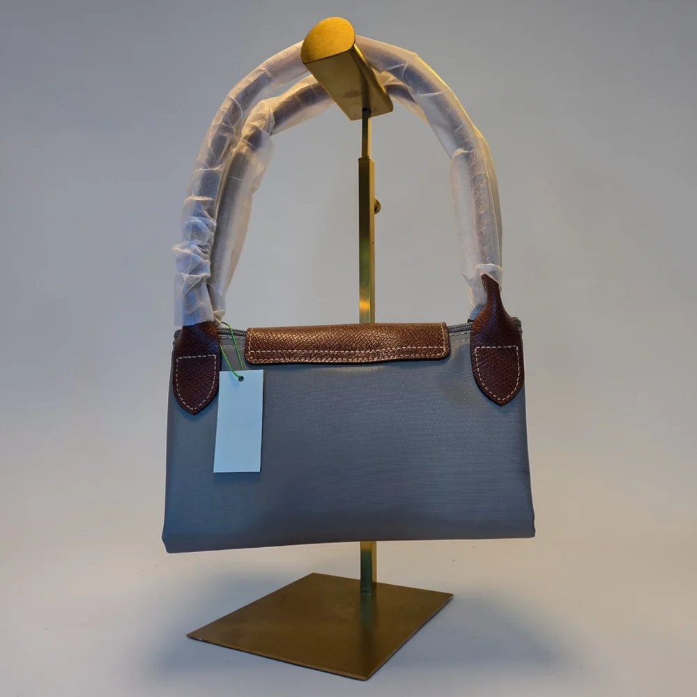 SALE!! 2026 New Designer Light Brown Medium Tote in Nylon NWT - Picture 6 of 11